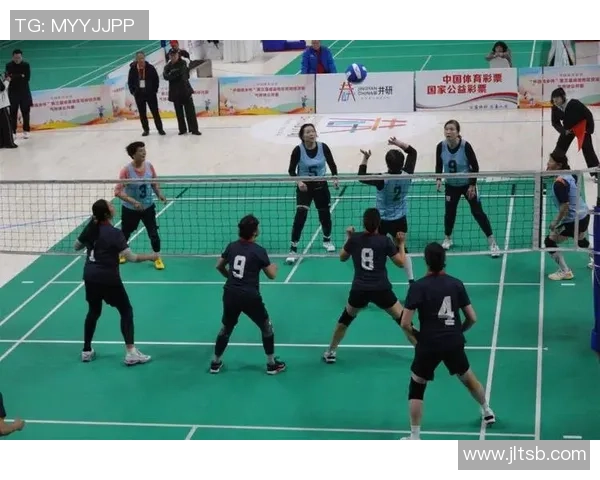 洲际杯赛场上北京排球队灵活应变展现团队实力与战术智慧