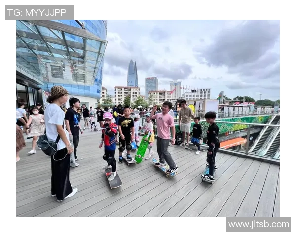 深圳极限运动队在世界滑板锦标赛中的辉煌突破与成长之路 深圳极限运动队在世界滑板锦标赛中的辉煌突破与成长之路