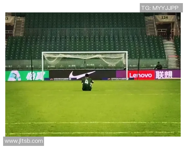 磊足球:探索足球世界的无限可能与激情之旅 磊足球:探索足球世界的无限可能与激情之旅